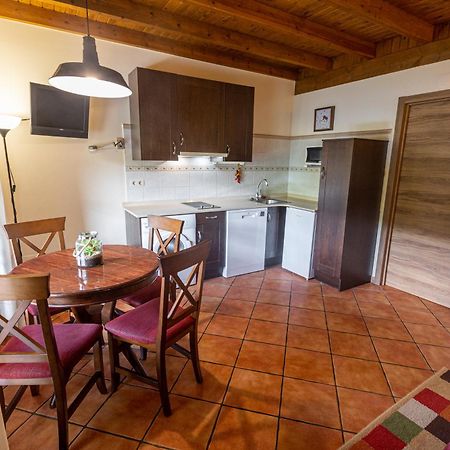 Apartamentos El Pedrayu Onís Kültér fotó