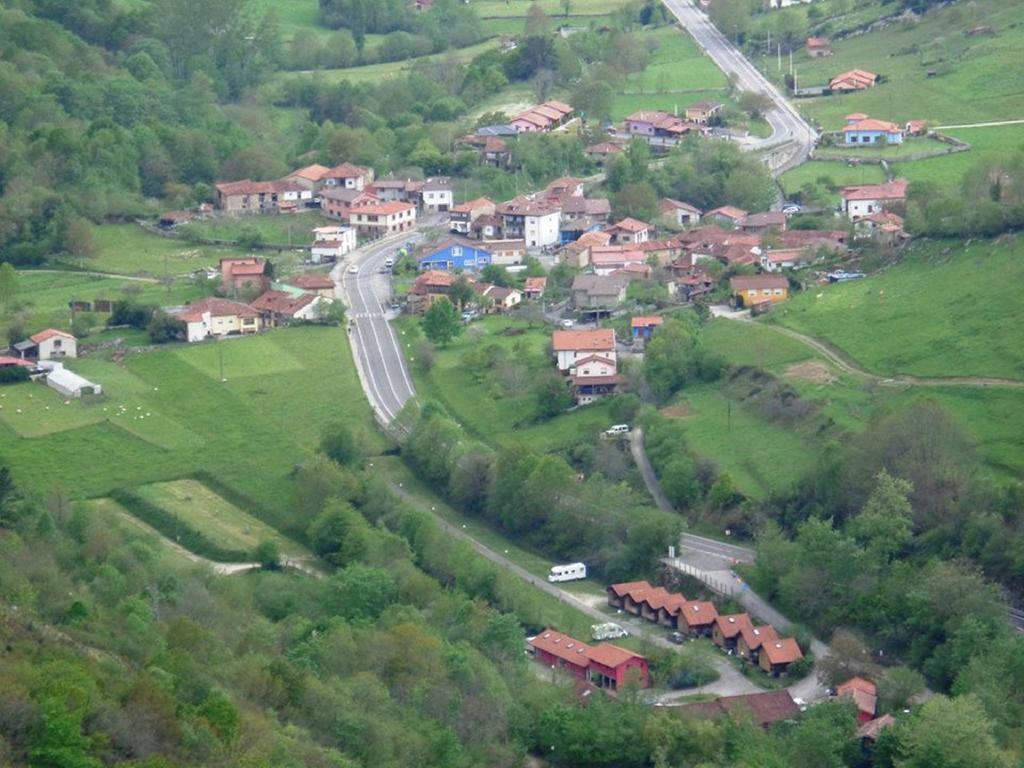 Apartamentos El Pedrayu Onís Kültér fotó