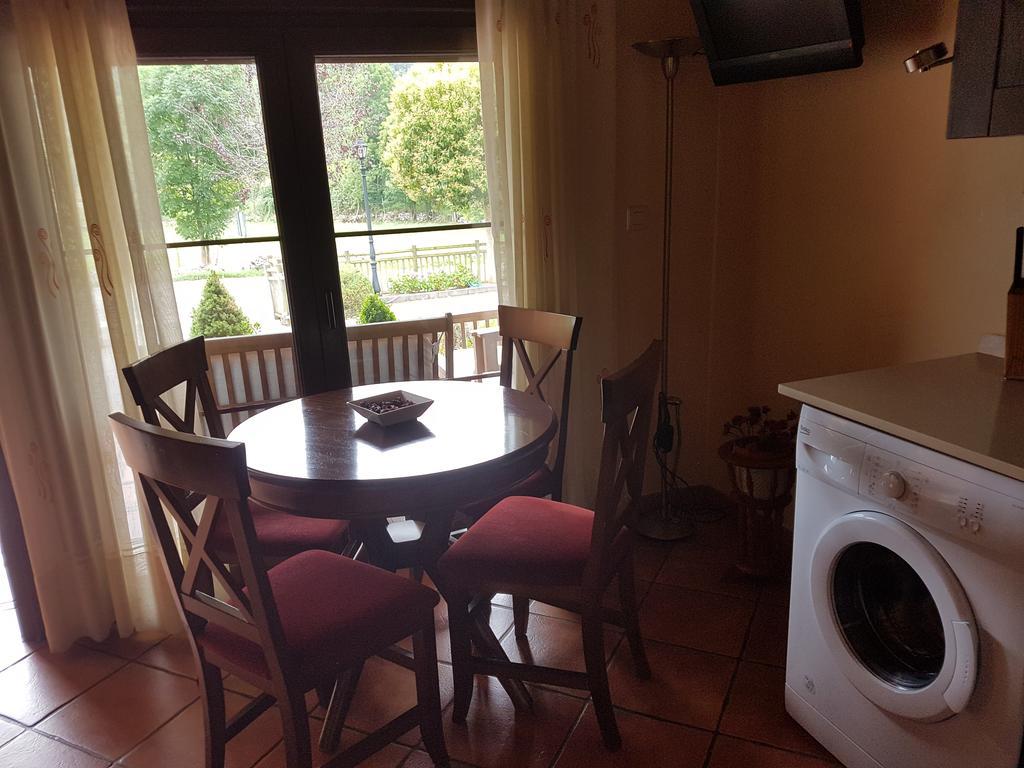 Apartamentos El Pedrayu Onís Kültér fotó