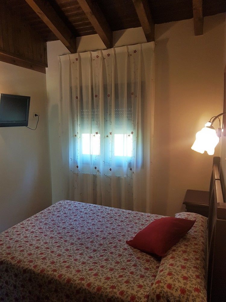 Apartamentos El Pedrayu Onís Kültér fotó